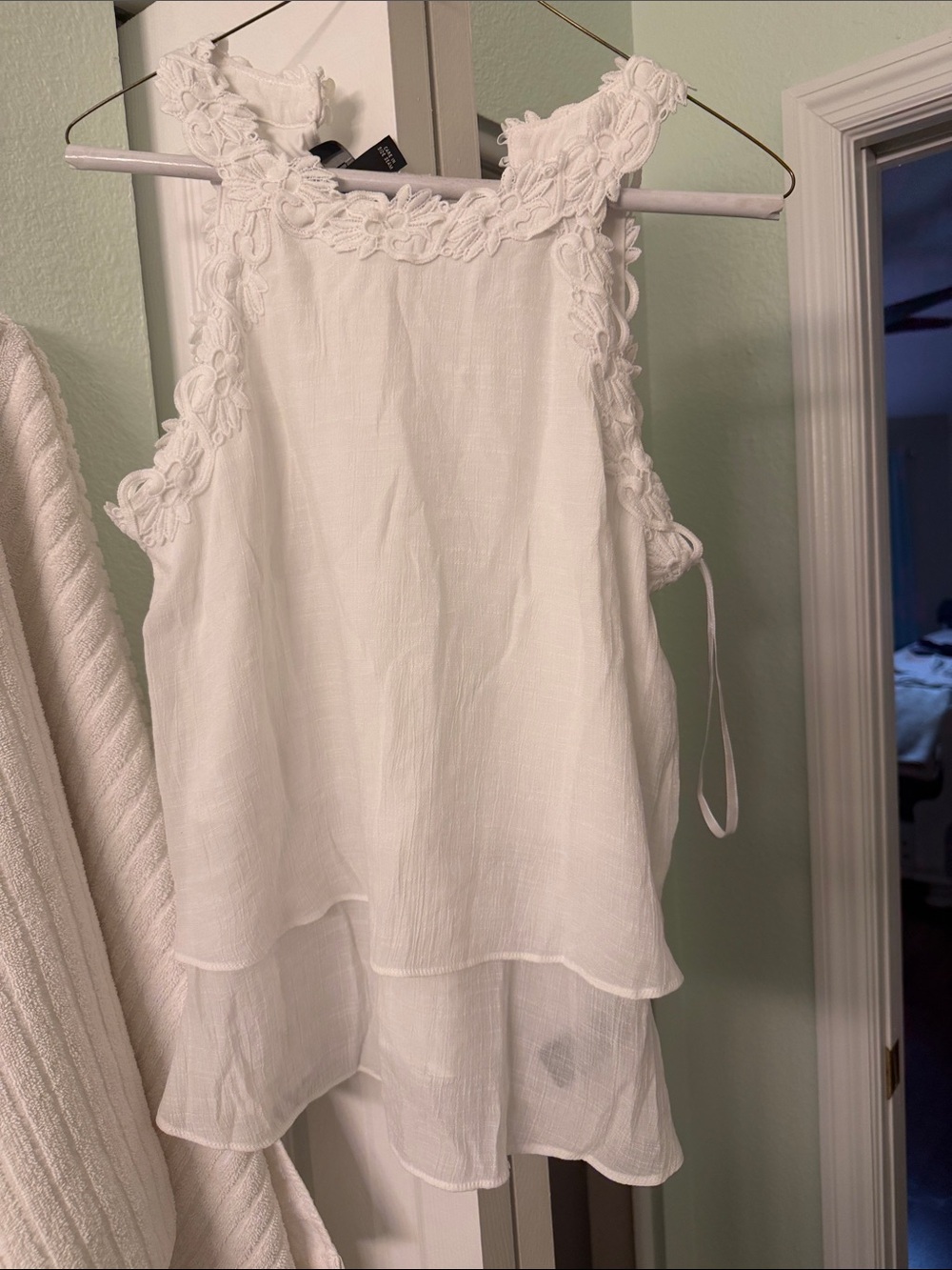 BCX White Floral-Trim Tiered Sleeveless Camisole